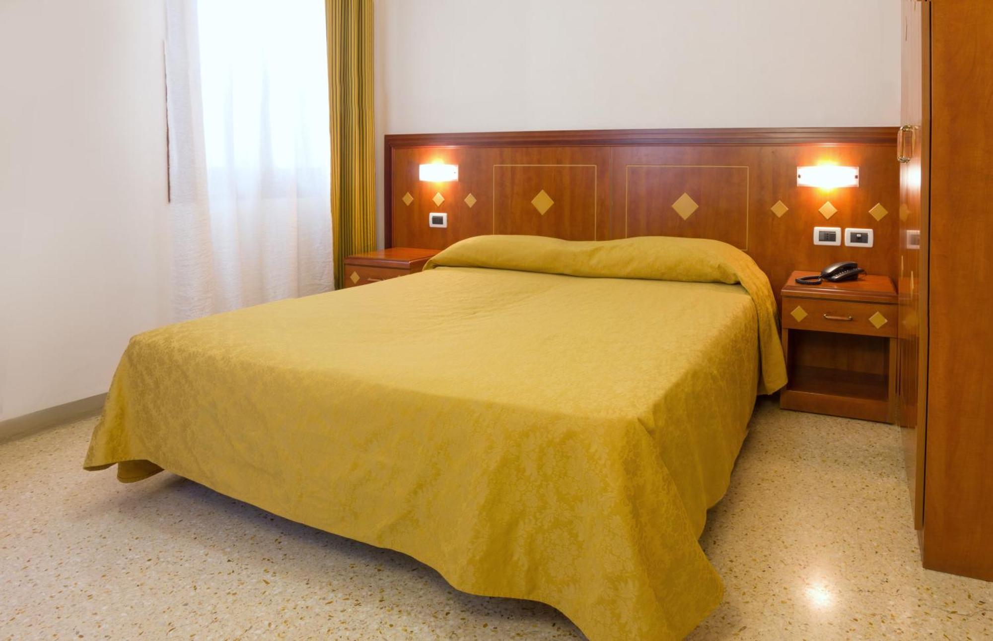 ונציה Hotel Adriatico מראה חיצוני תמונה