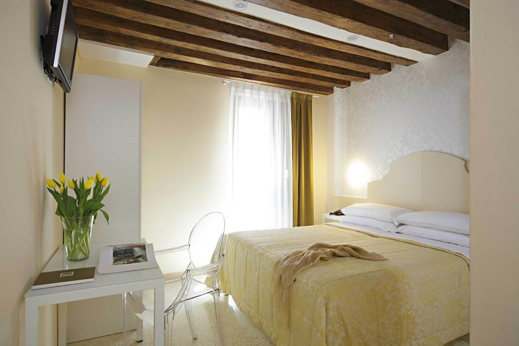ונציה Hotel Adriatico חדר תמונה